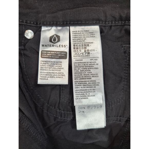 LEVI'S 711 Skinny 18 x 26 Minimalist Classic Style in Neutral Black - Picture 5 of 9